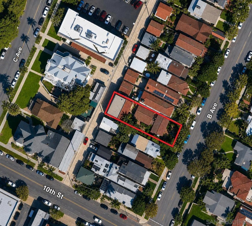 Photo of 950-958 B Avenue, Coronado, CA 92118 (MLS # 260014975)