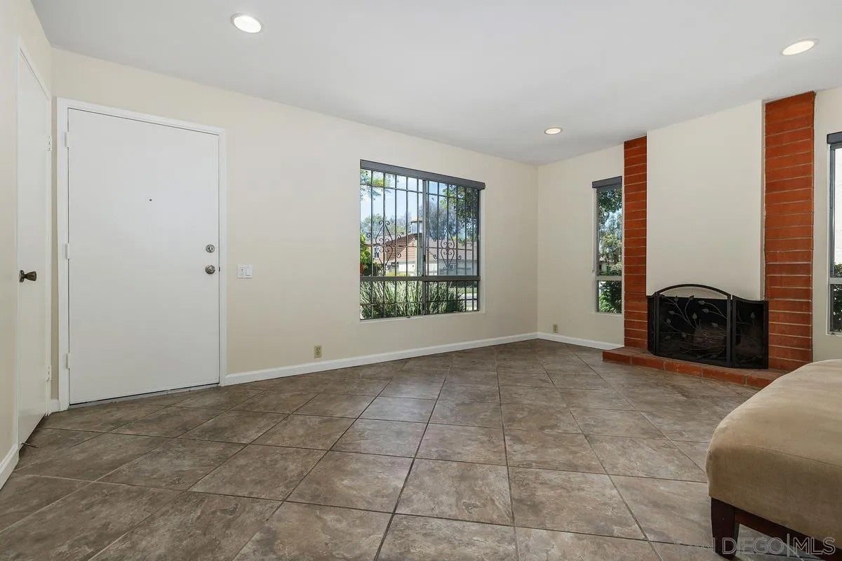 10565 Greenford