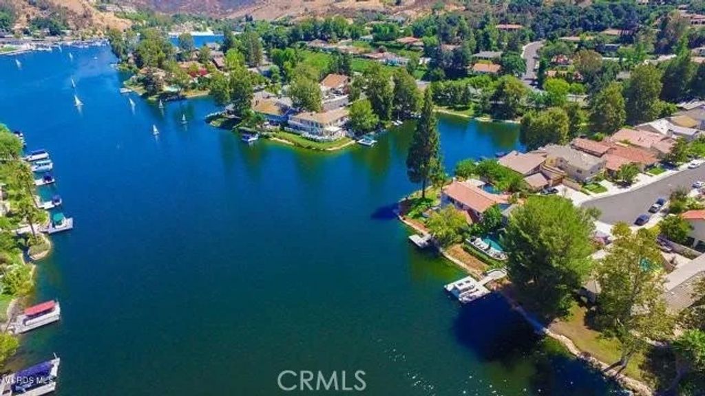 Photo of 3827 Charthouse Circle, Westlake Village, CA 91361 (MLS # SR25241034)