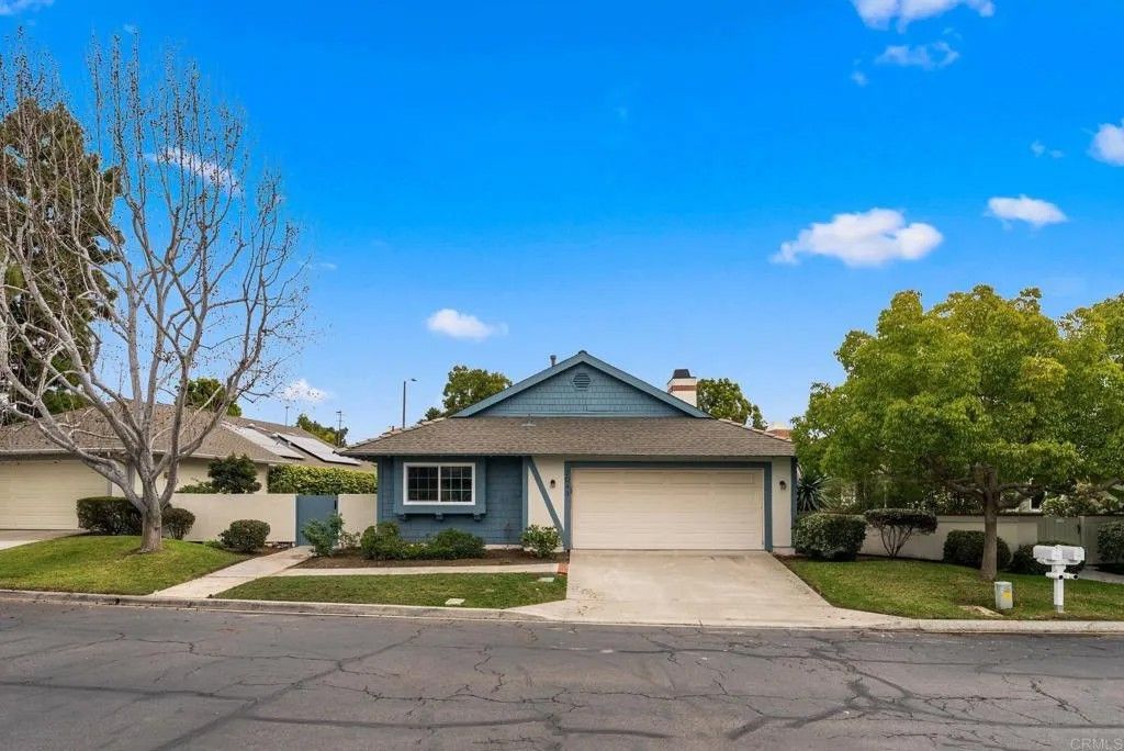 Photo of 2043 Rue De La Montagne, Oceanside, CA 92054 (MLS # NDP2600263)