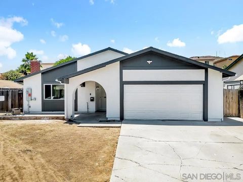 Photo of 10708 Ironwood Ave, Santee, CA 92071 (MLS # 260012226)
