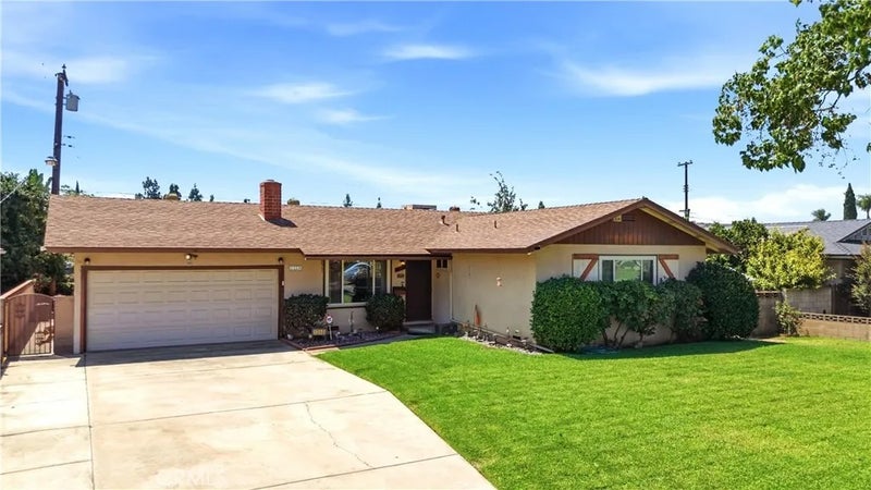 1359 West Granada Court