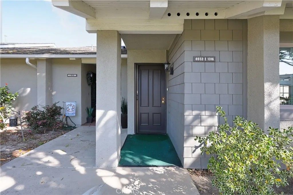 Photo of 8933 Amador Circle #1316E Cir, Huntington Beach, CA 92646 (MLS # DW26077023)