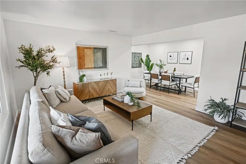 1612 E Rowland