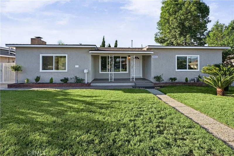 1612 E Rowland