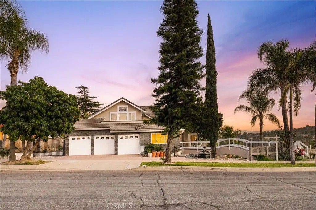 Photo of 2109 Scenic Ridge Dr, Chino Hills, CA 91709 (MLS # TR25248620)