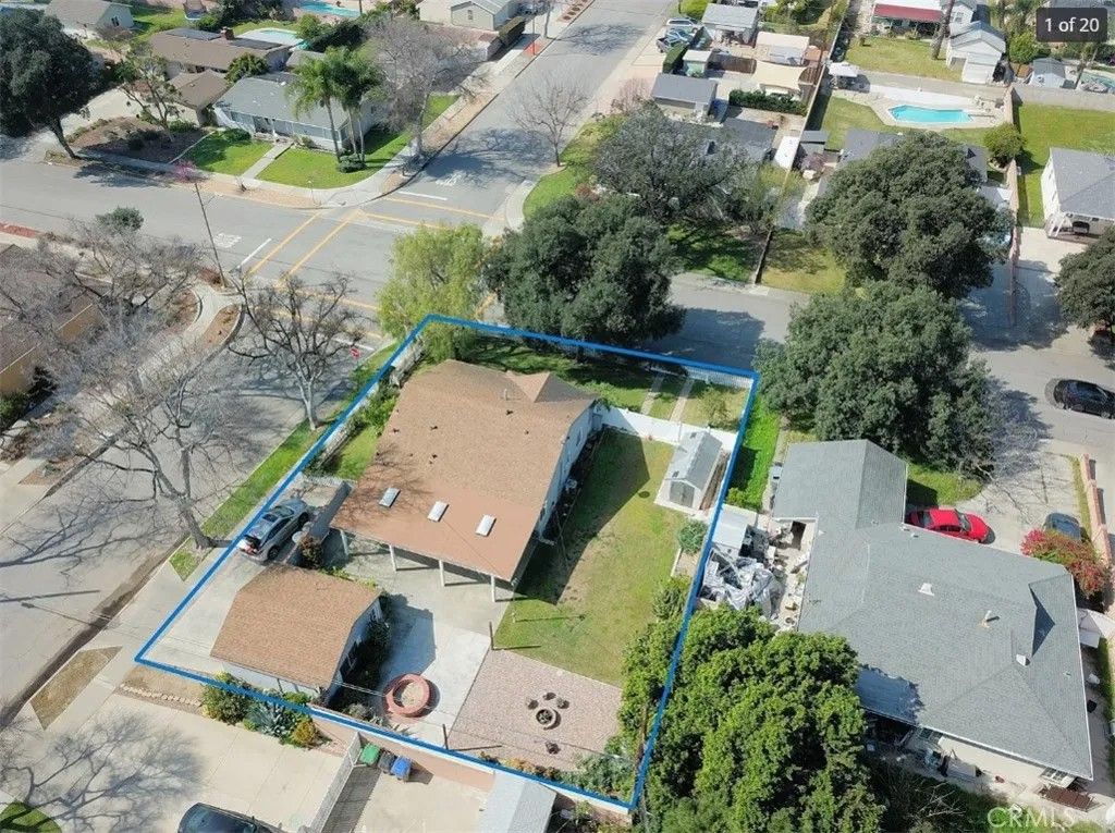 Photo of 576 Geneva Ave, Claremont, CA 91711 (MLS # CV26062260)