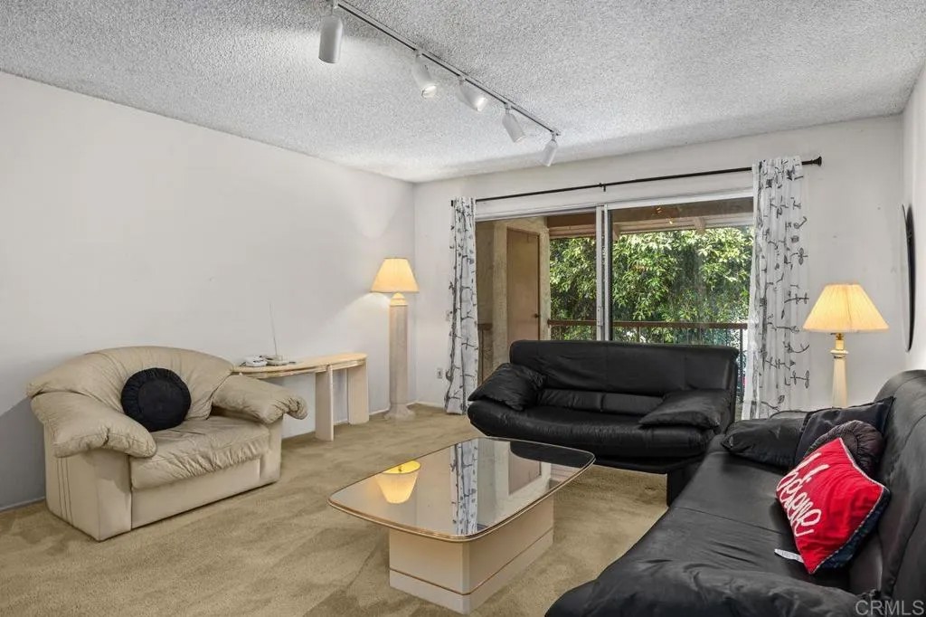 6039 Rancho Mission Rd 204