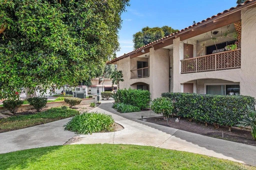 Photo of 6039 Rancho Mission Rd #204, San Diego, CA 92108 (MLS # NDP2603488)