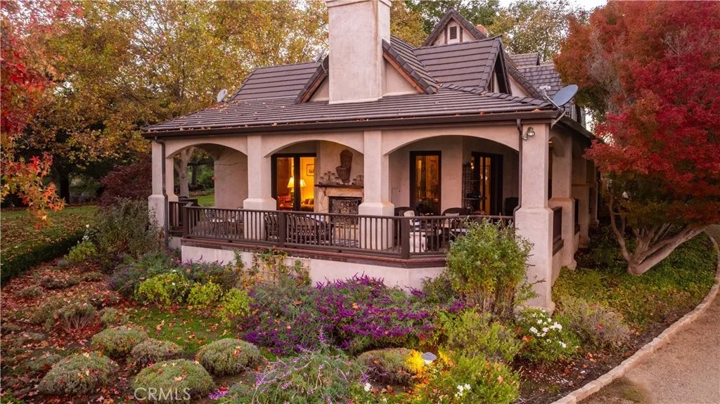 5415 Fairhills