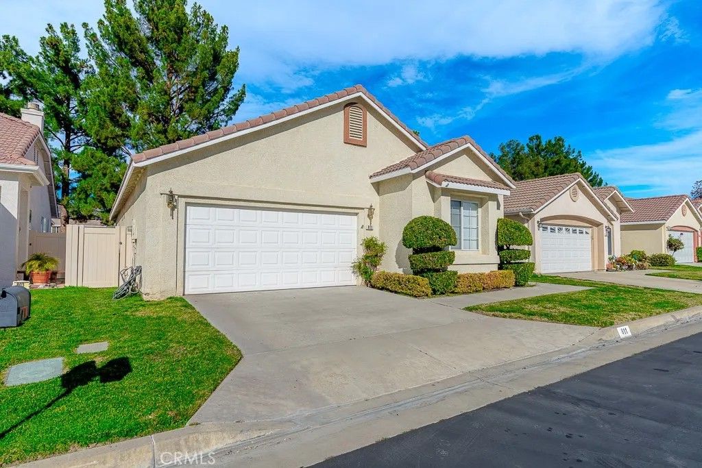 Photo of 811 Camino De Plata, San Jacinto, CA 92583 (MLS # SW25278469)