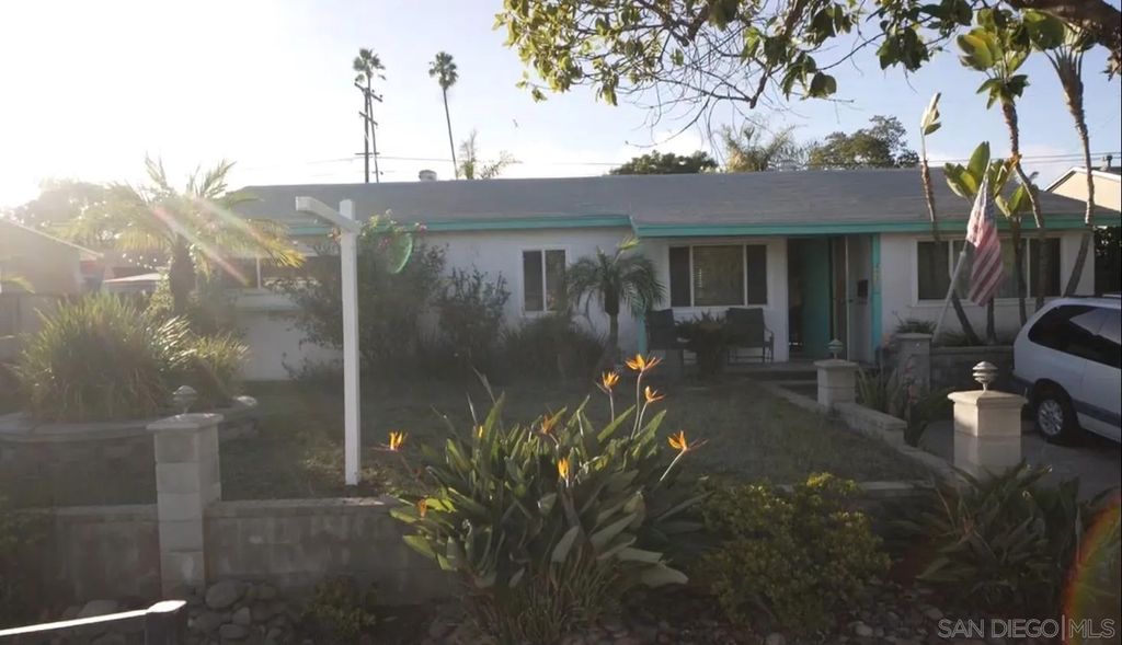 Photo of 4036 Clairemont Drive, San Diego, CA 92117 (MLS # 250044467)