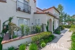 5 Sorrento Court