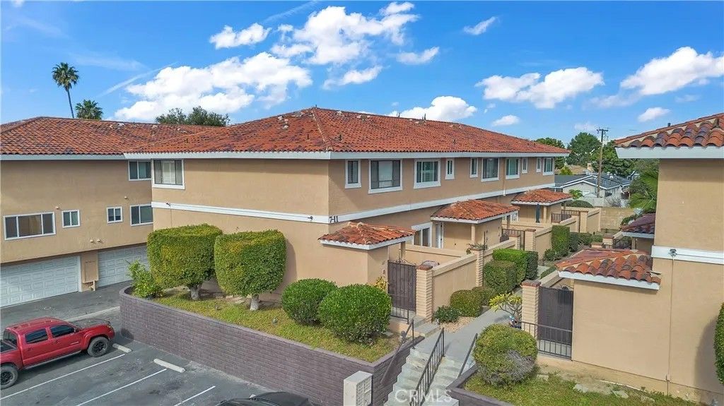 Photo of 21602 Figueroa St Unit #10 St, Carson, CA 90745 (MLS # IV26018838)