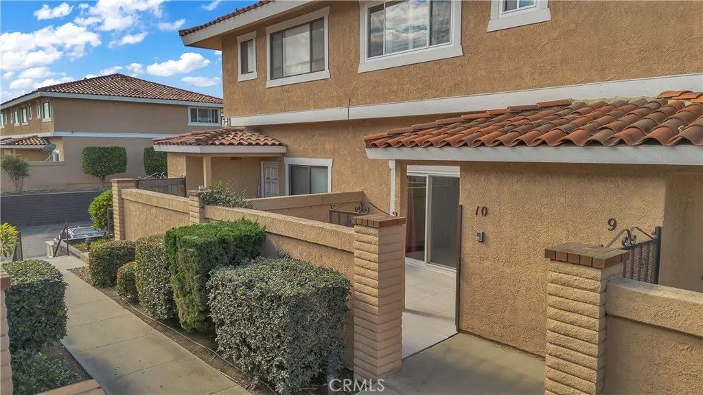 Photo of 21602 Figueroa St Unit #10 St, Carson, CA 90745 (MLS # IV26018838)