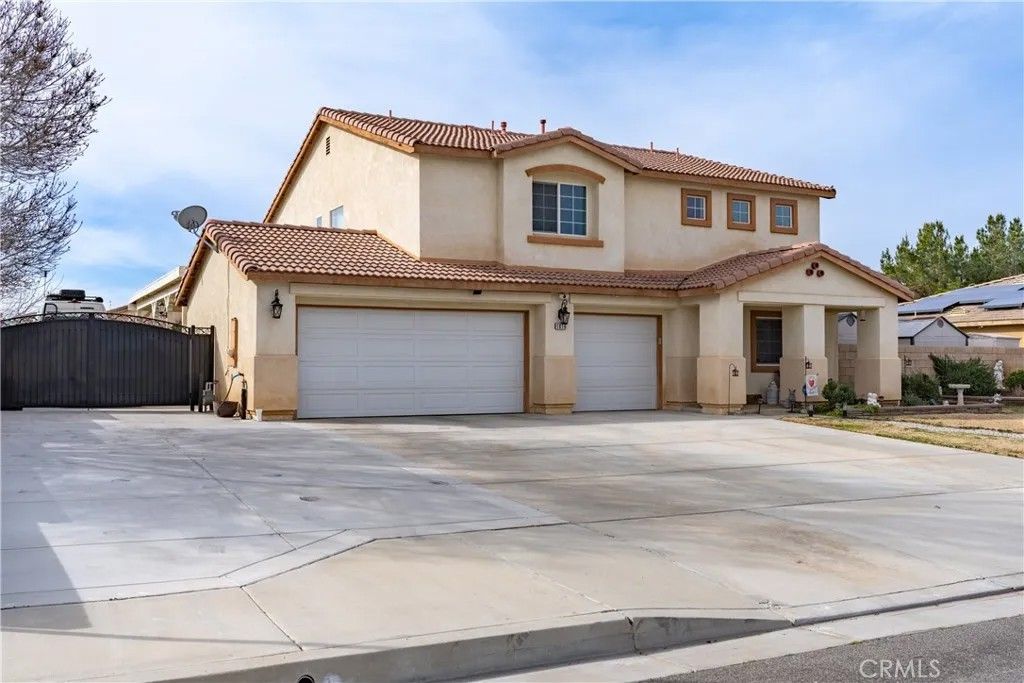 Photo of 1616 Thomas Drive, Lancaster, CA 93535 (MLS # SR26021205)
