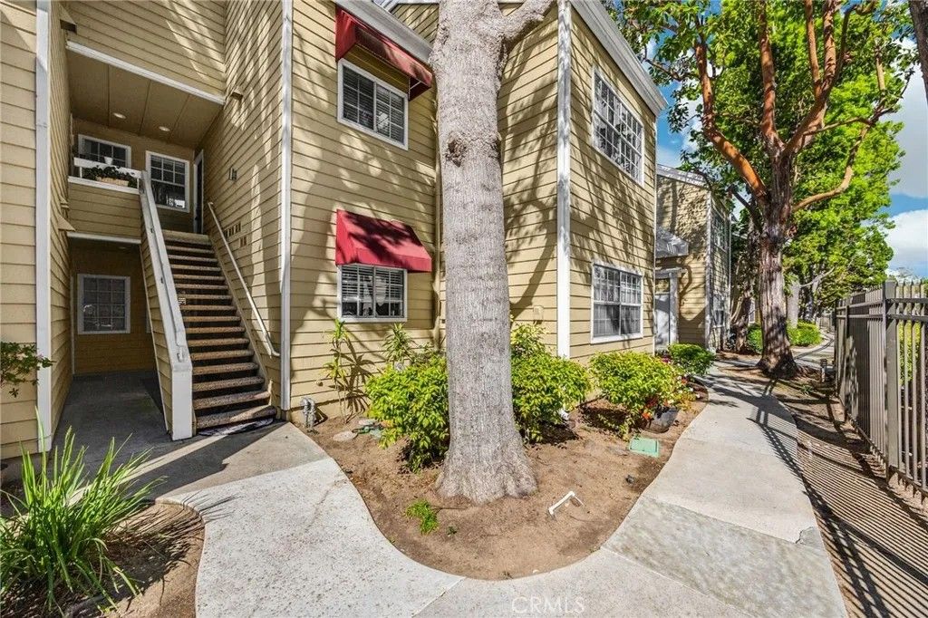 Photo of 3690 S S Bear St #1 St, Santa Ana, CA 92704 (MLS # OC26046996)