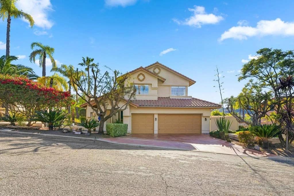 Photo of 2763 Canyon Oak Place, Escondido, CA 92029 (MLS # NDP2606483)