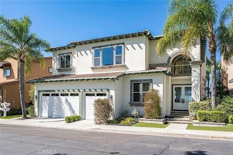 Photo of 39 Golf Ridge, Rancho Santa Margarita, CA 92679 (MLS # TR26054720)
