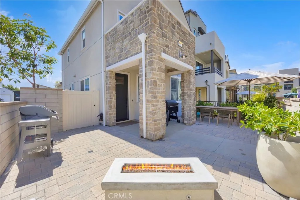 511 Sparrowhawk Way