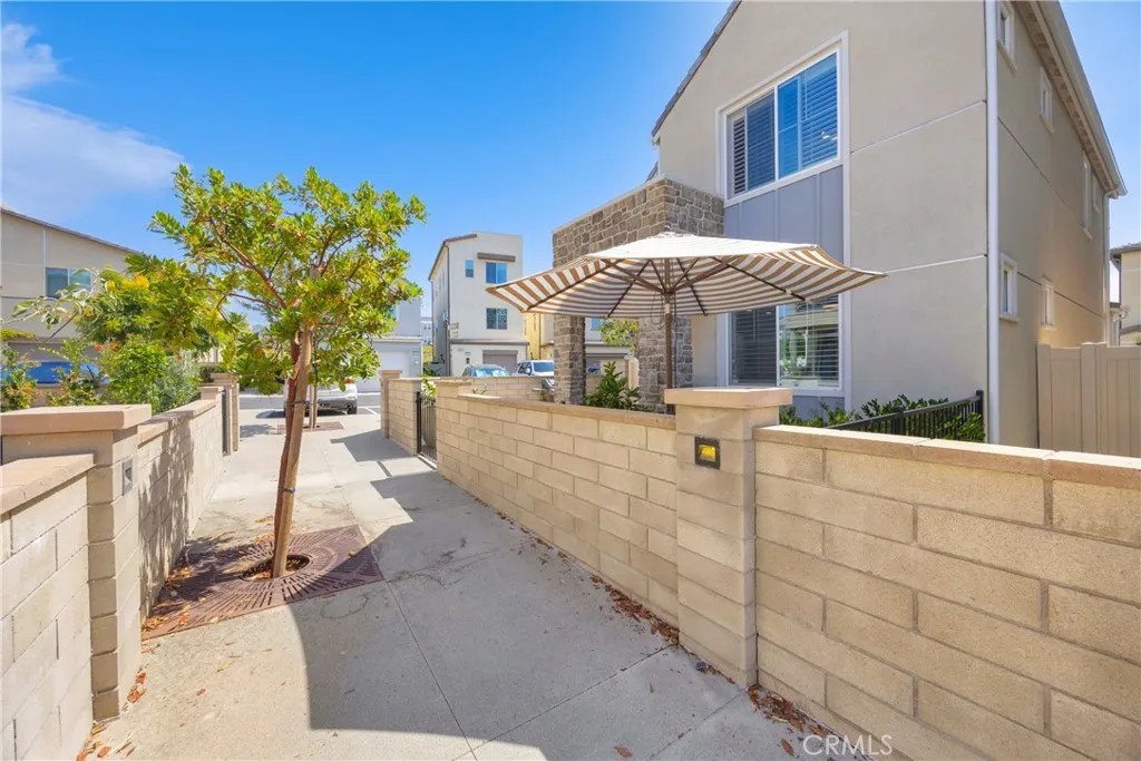 511 Sparrowhawk Way