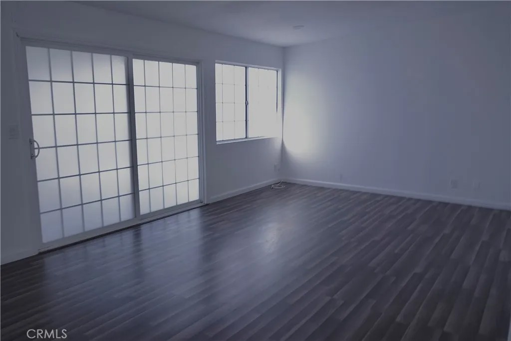 755 W Holguin