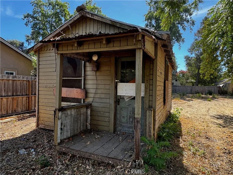 1259 9th East