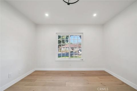Tiny photo for 1098 Syracuse Dr, Claremont, CA 91711 (MLS # DW25272708)