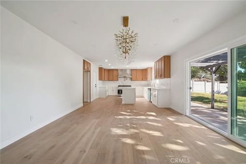 Tiny photo for 1098 Syracuse Dr, Claremont, CA 91711 (MLS # DW25272708)