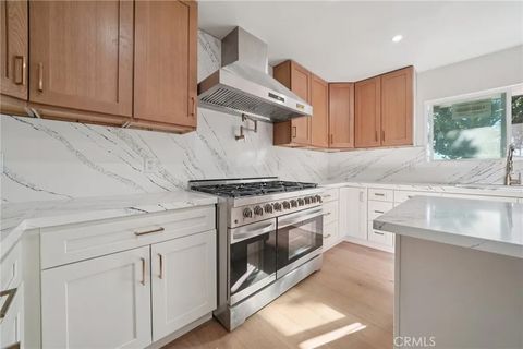 Tiny photo for 1098 Syracuse Dr, Claremont, CA 91711 (MLS # DW25272708)