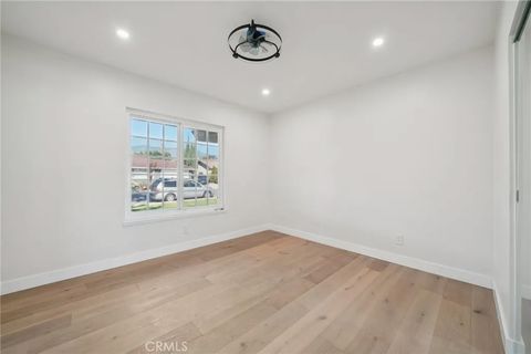 Tiny photo for 1098 Syracuse Dr, Claremont, CA 91711 (MLS # DW25272708)