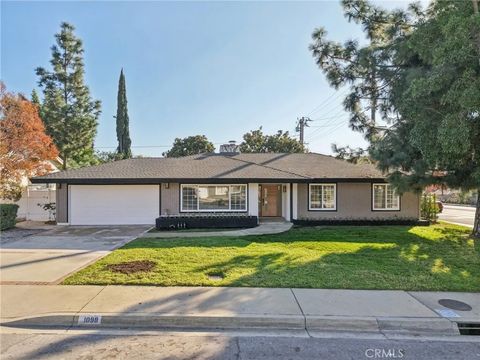 Tiny photo for 1098 Syracuse Dr, Claremont, CA 91711 (MLS # DW25272708)