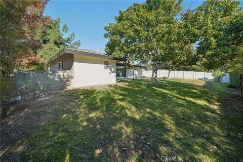 Tiny photo for 1098 Syracuse Dr, Claremont, CA 91711 (MLS # DW25272708)