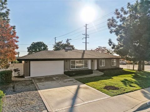 Tiny photo for 1098 Syracuse Dr, Claremont, CA 91711 (MLS # DW25272708)