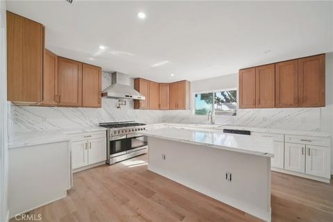 Tiny photo for 1098 Syracuse Dr, Claremont, CA 91711 (MLS # DW25272708)