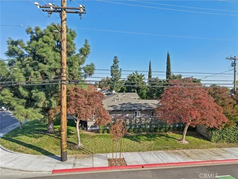 Tiny photo for 1098 Syracuse Dr, Claremont, CA 91711 (MLS # DW25272708)