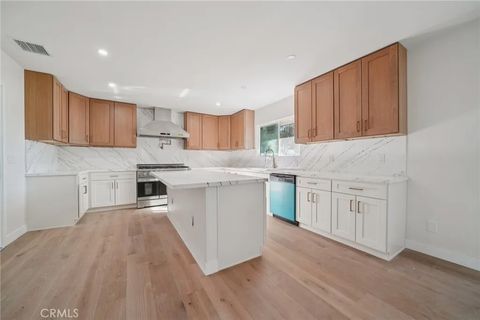 Tiny photo for 1098 Syracuse Dr, Claremont, CA 91711 (MLS # DW25272708)