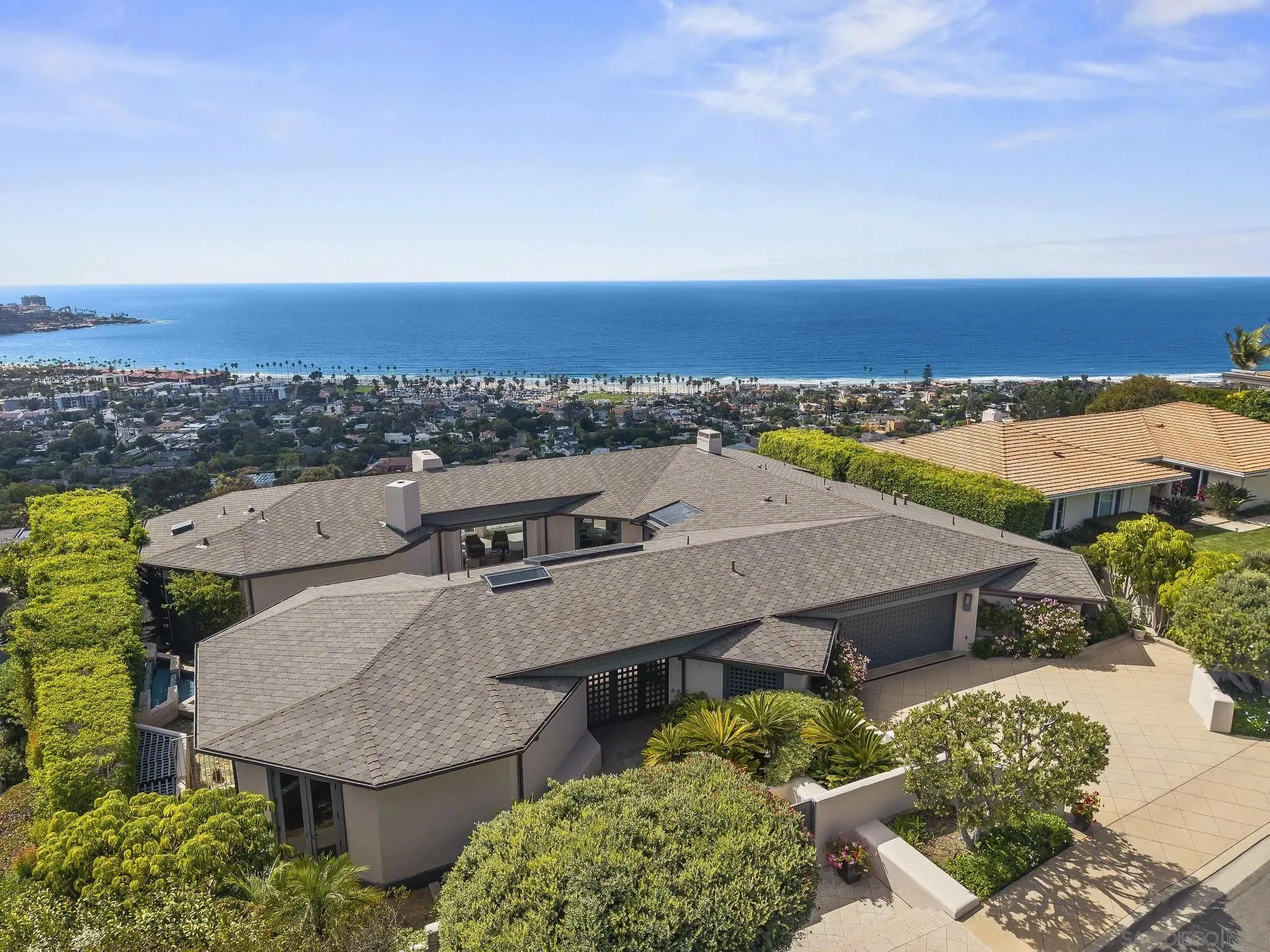 La Jolla, California 92037, United States, 4 Bedrooms Bedrooms, ,5 BathroomsBathrooms,Residential,Active,223274