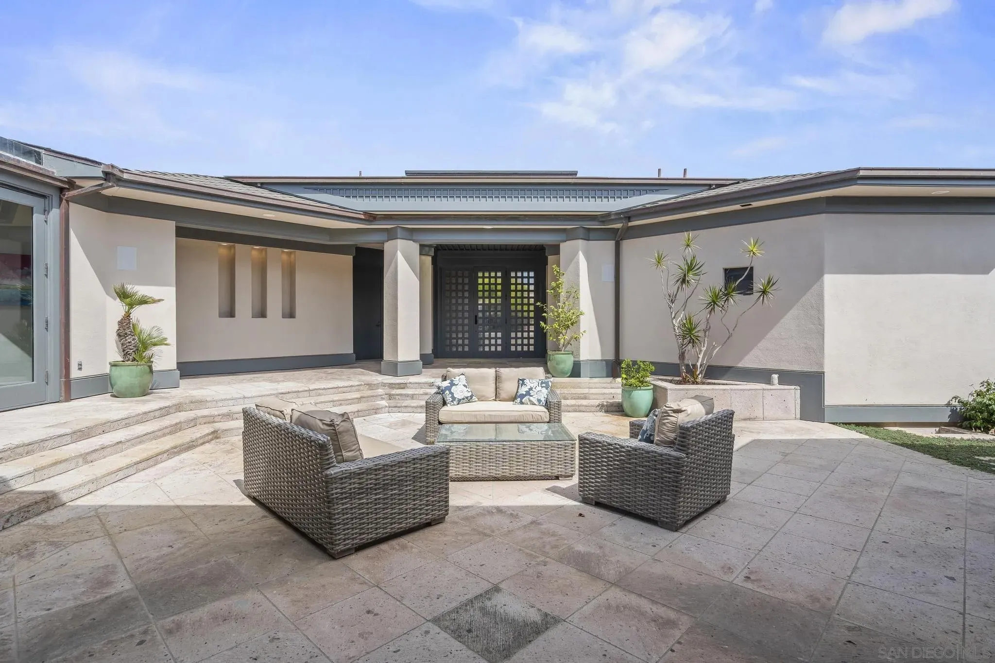 La Jolla, California 92037, United States, 4 Bedrooms Bedrooms, ,5 BathroomsBathrooms,Residential,Active,223274