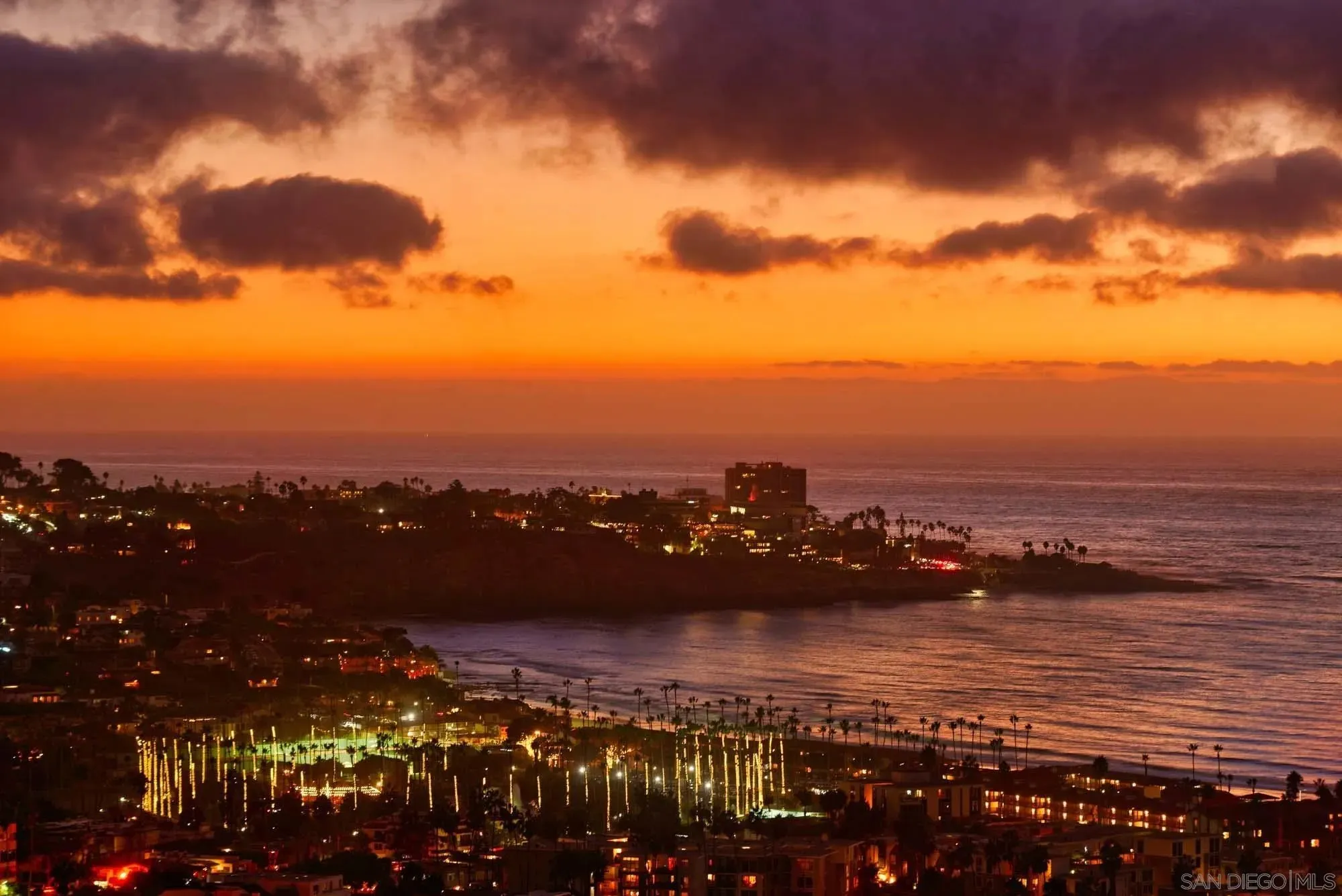 La Jolla, California 92037, United States, 4 Bedrooms Bedrooms, ,5 BathroomsBathrooms,Residential,Active,223274