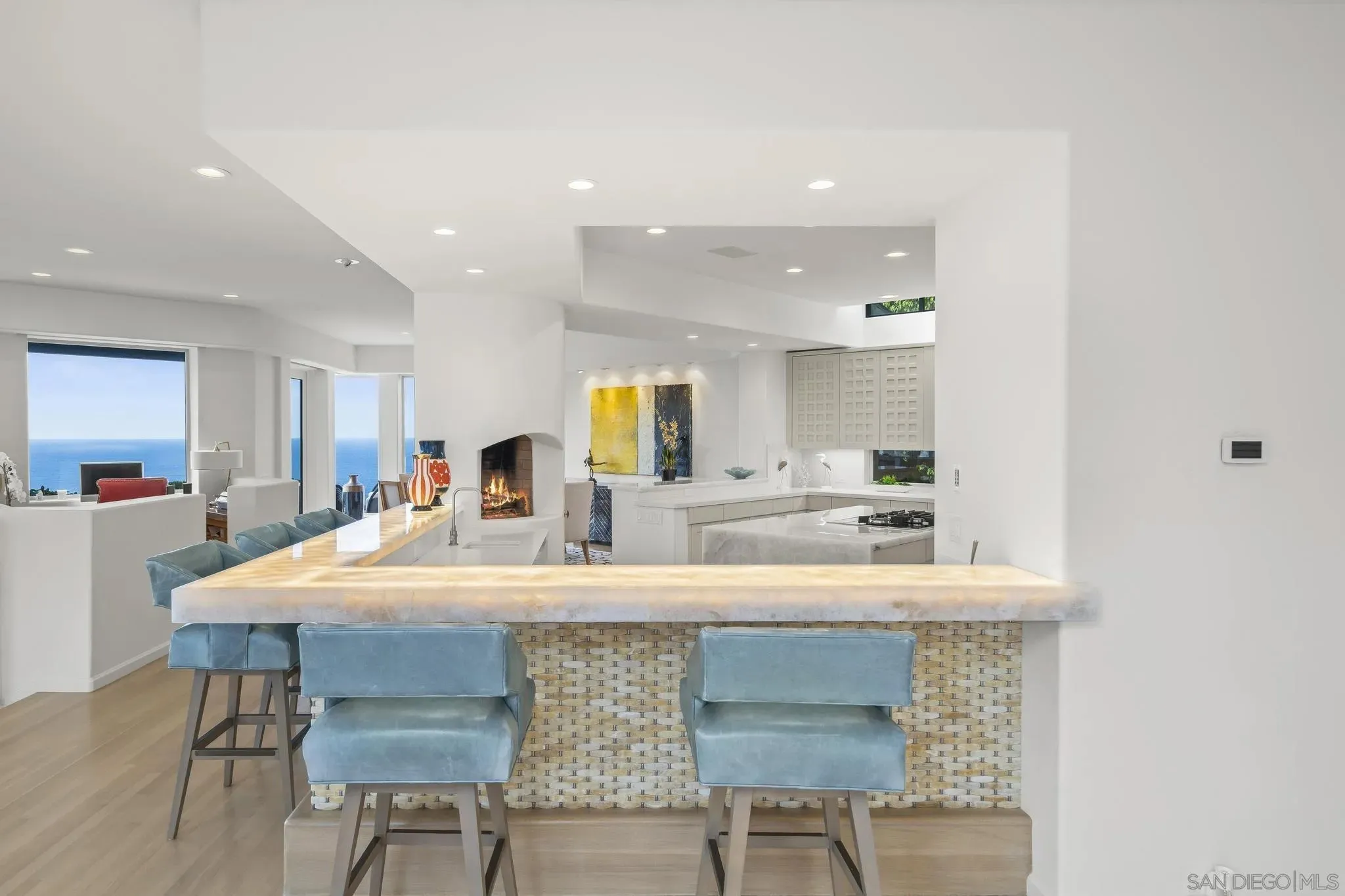 La Jolla, California 92037, United States, 4 Bedrooms Bedrooms, ,5 BathroomsBathrooms,Residential,Active,223274