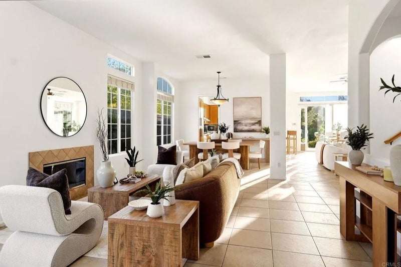 2602 Canyon Crest Drive