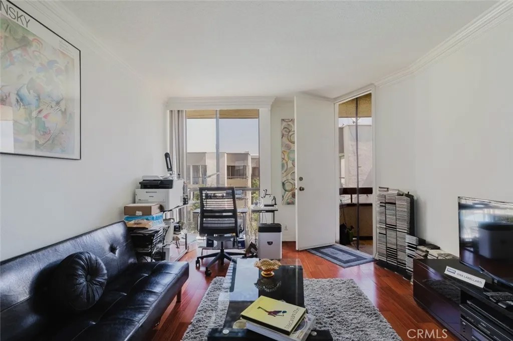 750 S Spaulding Avenue 332
