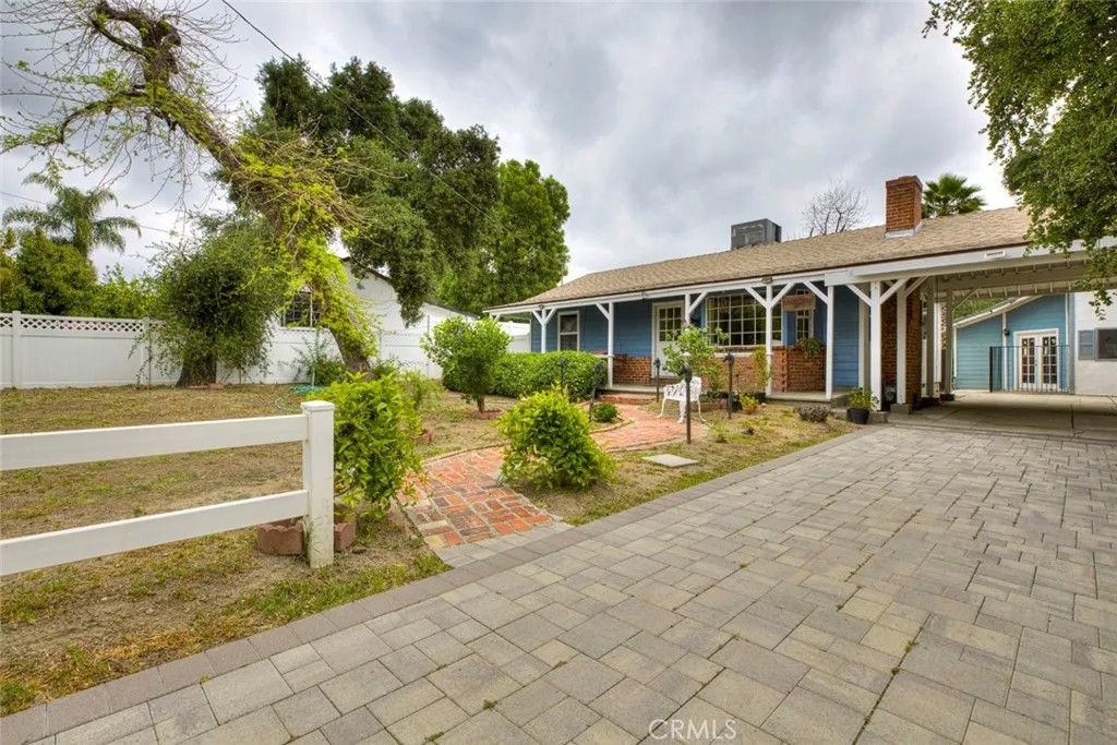 Photo of 11350 Orcas Ave, Sylmar, CA 91342 (MLS # GD26064569)