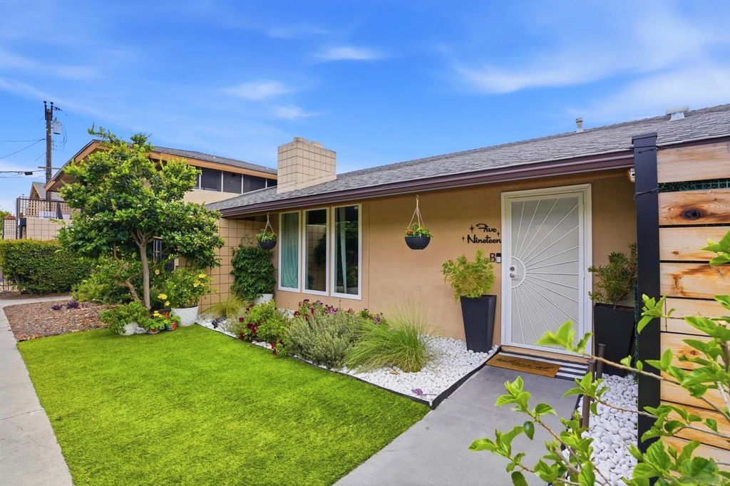 Photo of 519 Shady Ln #B, El Cajon, CA 92021 (MLS # 260010933)