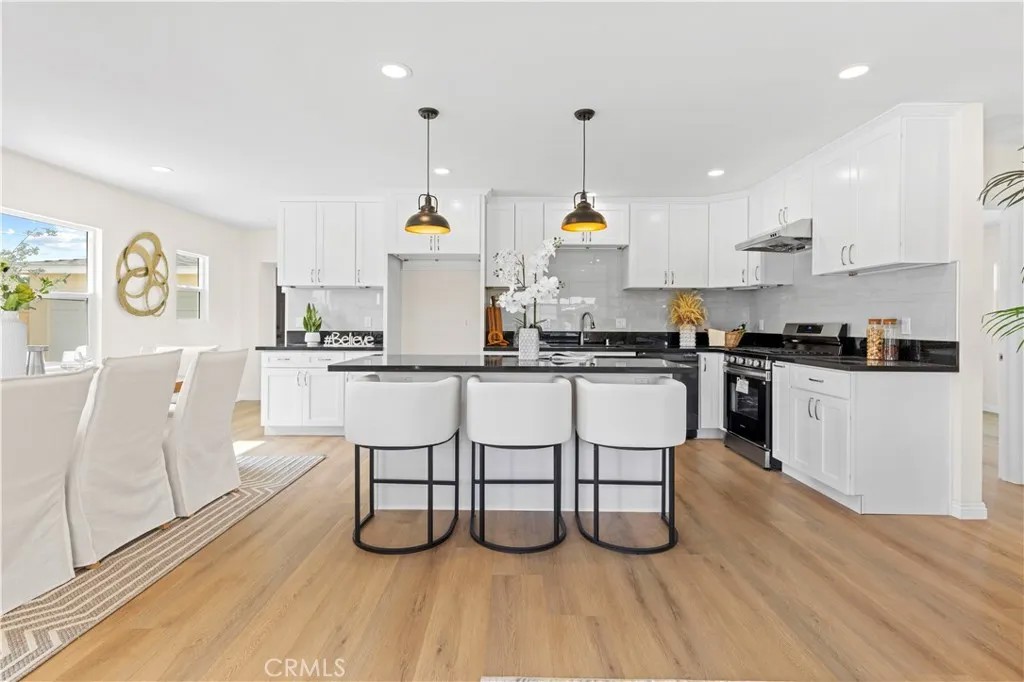 2516 E Walnut Creek