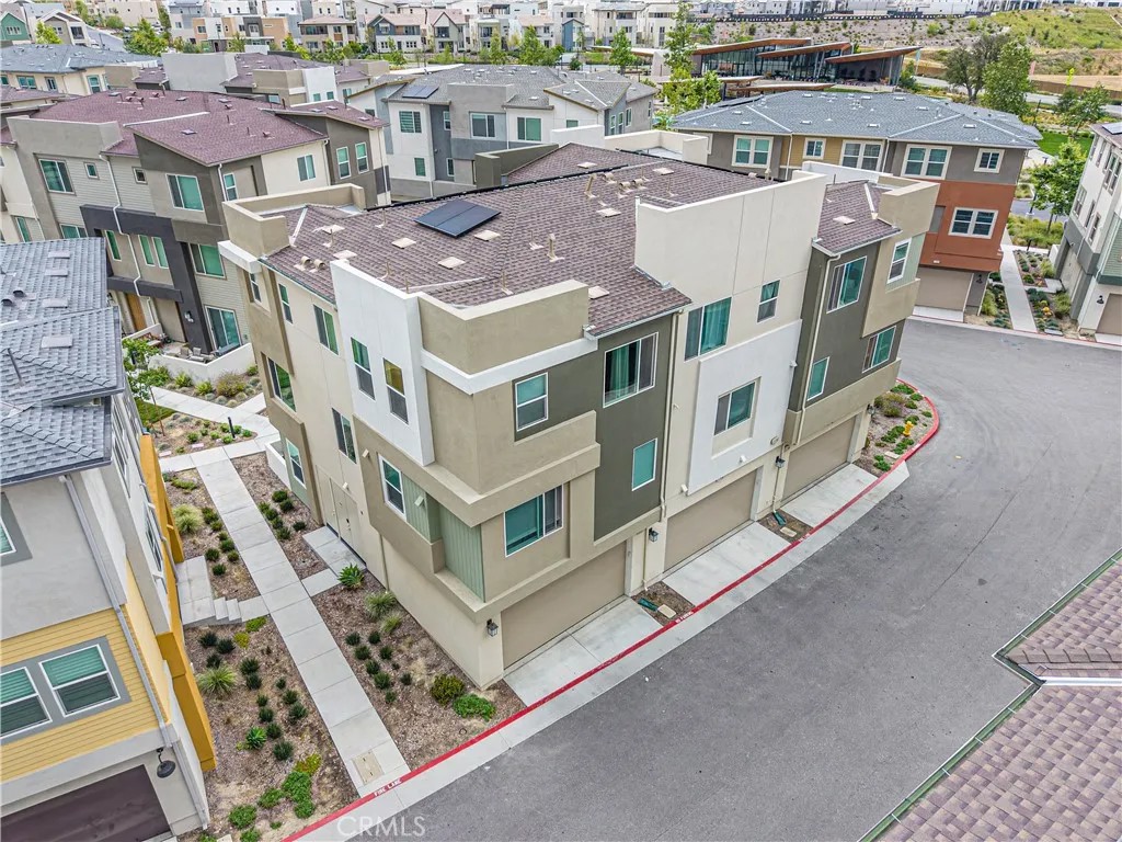 27154 Valley Oak Place