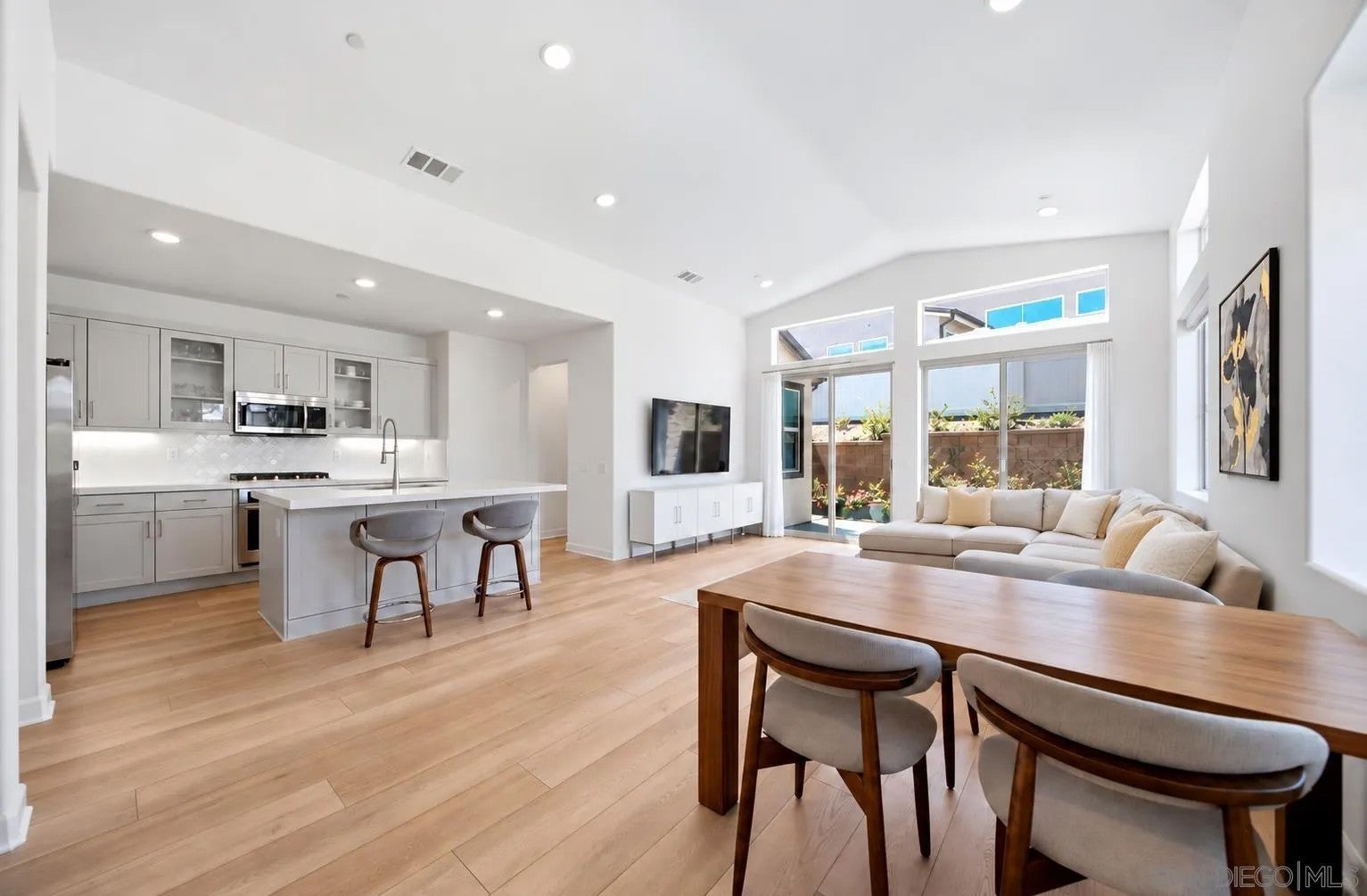 15159 Leia Way