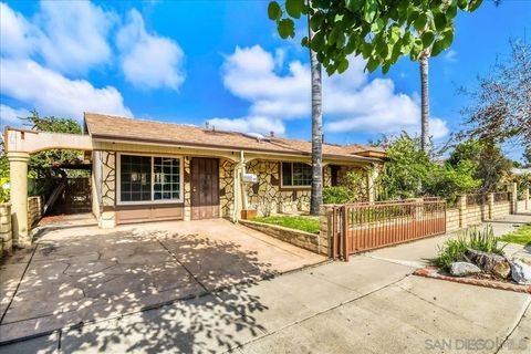 7832 Hunthaven Rd San Diego CA 92114