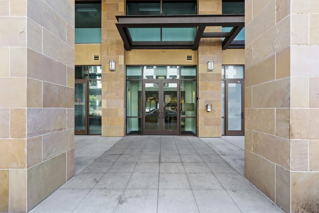 Photo of 301 Mission Ave #601, Oceanside, CA 92054 (MLS # 260004380)